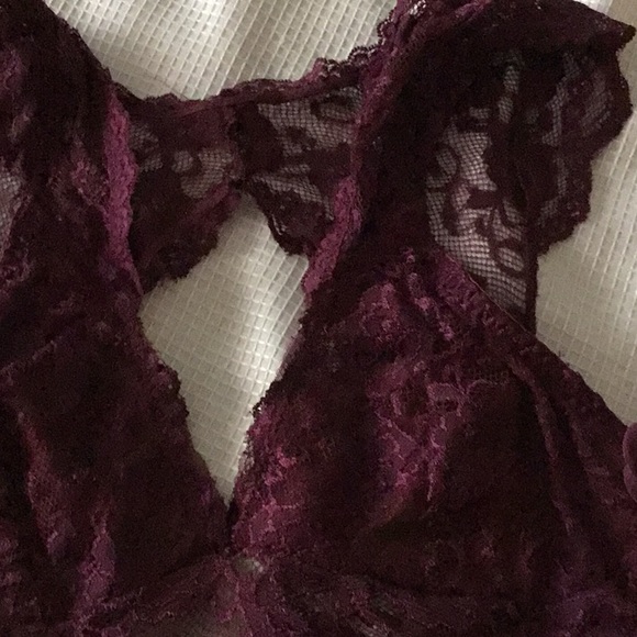 Lingerie Set - Picture 3 of 7